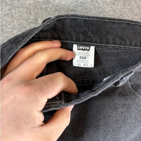 VTG 90s Levis 550 Jeans Women 16 Black Relaxed Fit Tapered Leg High Rise Red Tab - Picture 8 of 9